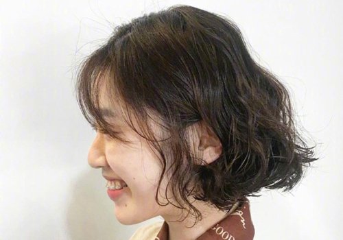 原来女生往内烫的短发有这么多造型 想做温柔小姐姐的你马住