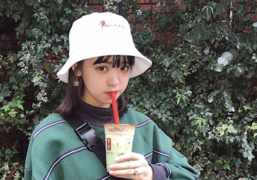 适合圆脸女生的流行短发安利 2023年发型师专为圆脸女生设计的短发