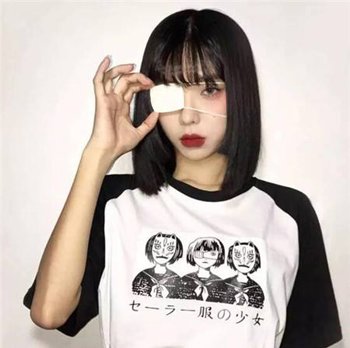 原宿女生黑色短发发型 原宿风女生短发发型