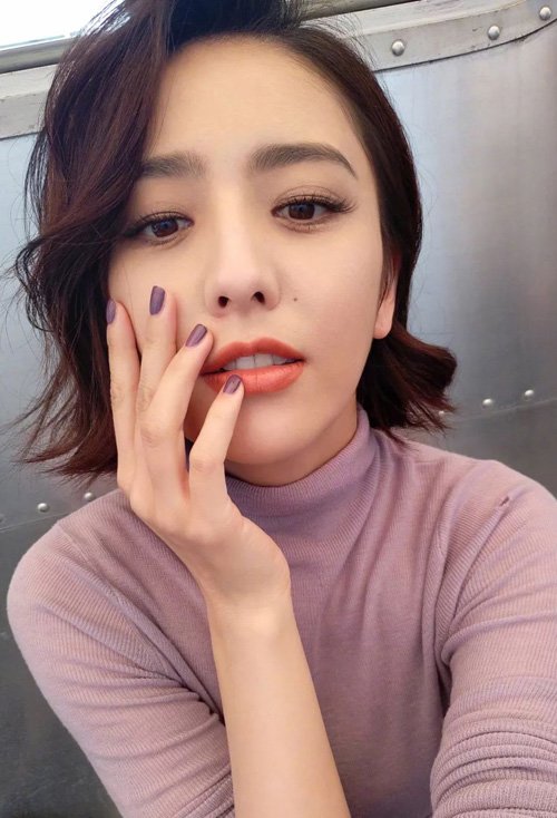 都市女生适合剪的短头发 精致有情调的短发染发图