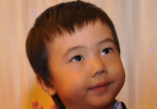 误点男宝宝短发发型图片大全仿佛进了少林寺 别傻了乖孩子短发这么剪