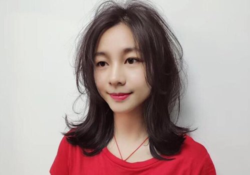 冬季中年女士流行中长卷发全新上线 80后头发多女士值得一试
