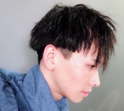 别再拒绝玉米须发型了 2023年男生玉米须短发造型新潮又时髦