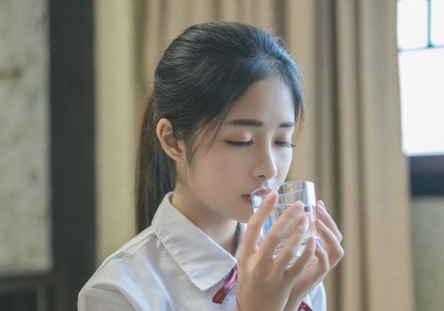 Ůǰͷ̫鷢ô ⼸ִ鷢