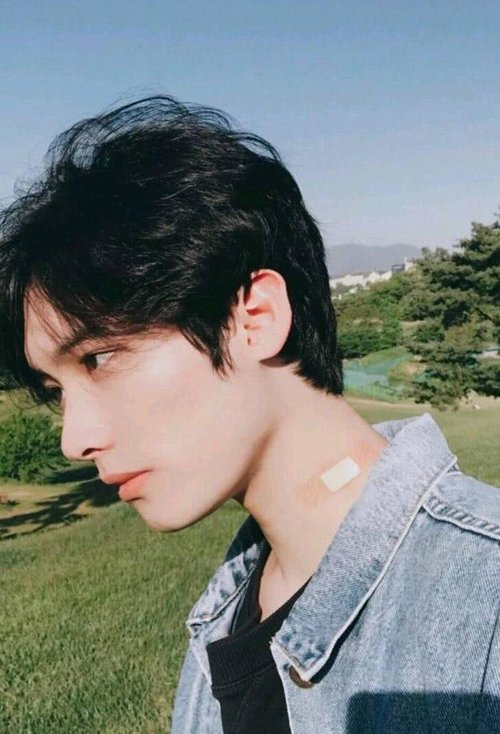 巨蟹座剃什么头型好看 男生帅气有型的短发打造