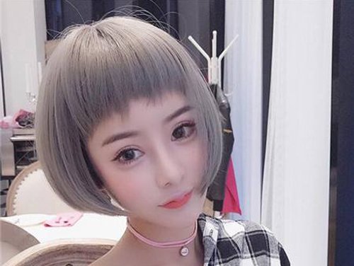 网红狗啃式刘海短发 感觉刘海剪短了会很傻其实不是