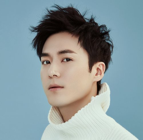男生头顶头发少怎么办？ 从发根开始的男生蓬松短烫发设计解决难题