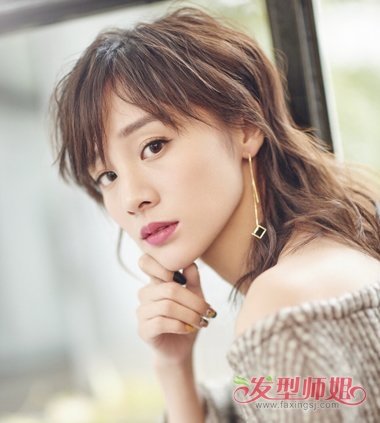 梳理各种发型的方式 女生发型如何梳理