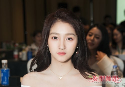 2430쵰Ůгδʱ 쵰Ů2024г