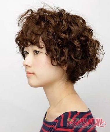 韩式陶瓷烫发甜美百搭显气质造型 抢眼玩个性的女生卷发设计