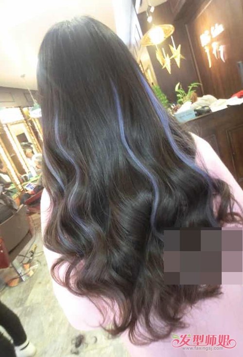 冬季女挑染出美白显气质发色 爱上长卷发的女生围观这七款发