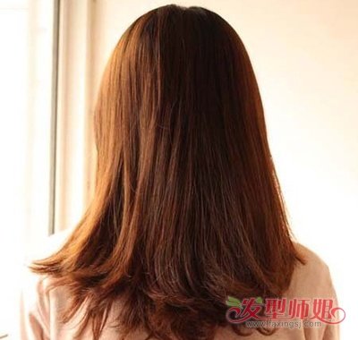 冬天女生戴帽子编麻花辫甜美又保暖 中长发女生三股麻花辫编法图解