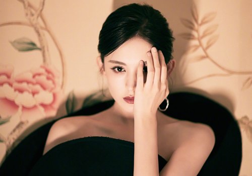 24̷Ůβļѧϰ Ų񶼲ͬ