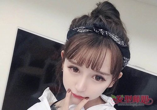 二十五岁女孩什么发型显年轻 减龄发型也是分年龄的