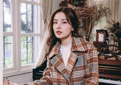 迎战跳槽季你还差一款彰显气质的卷发 春季职场女士气质成熟卷发必备
