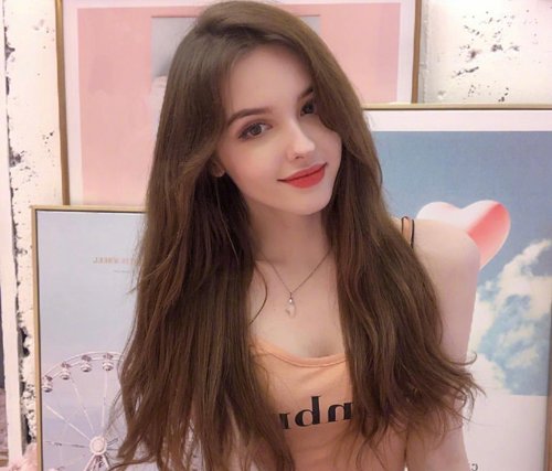 С鶯΢look ֱ24ͷŮ̷ģ