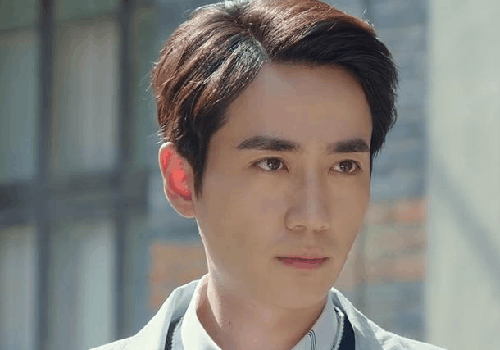 什么样的男生脸型才是古风脸 原来最容易梳发的就是男生古风脸脸型
