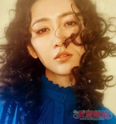 头发太厚而且羊毛卷适合什么发型 头发羊毛卷怎么弄好看