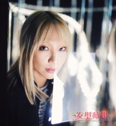 今秋女生做离子烫不染色真low 流行发色让你的离子烫发型打破平凡